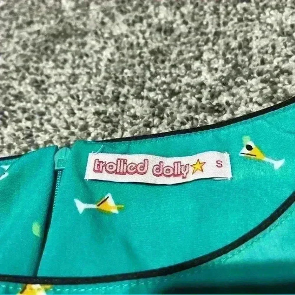 trollied dolly Mod Cloth Size Small Retro Blouse Peplum Martini Glasses - Picture 5 of 8